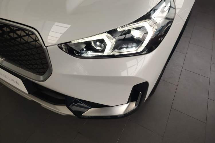 Used BMW iX1 2023 xDrive30L X Design Package Left Front Headlight