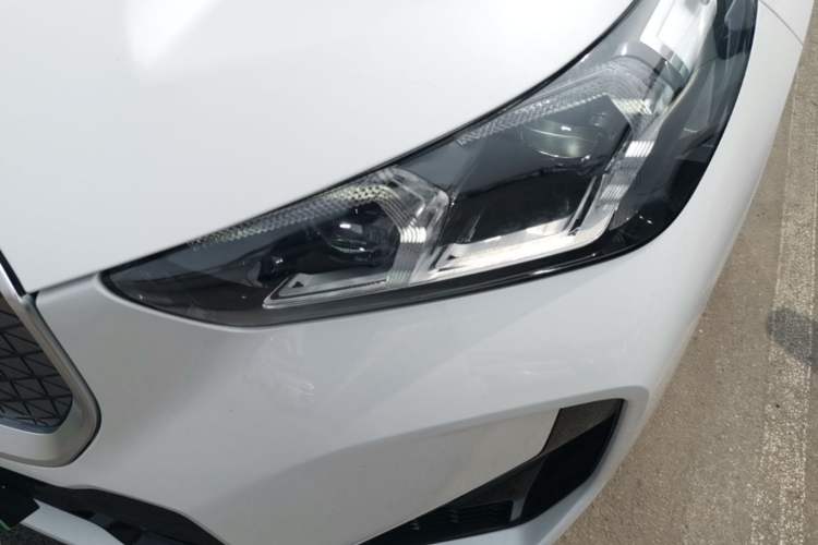 Used BMW iX1 2023 xDrive30L M Sport Package Left Front Headlight