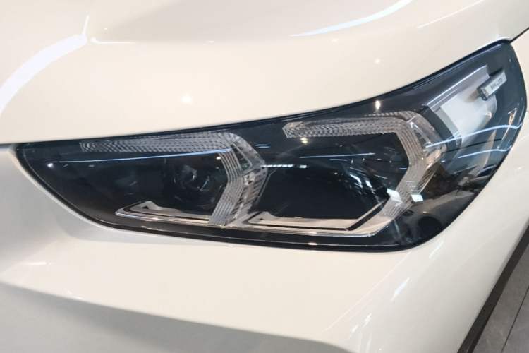 Used BMW iX1 2023 eDrive25L X Design Package Left Front Headlight