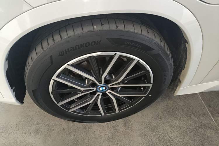 Used BMW iX1 2023 eDrive25L M Sport Package Left Front Wheel Hub