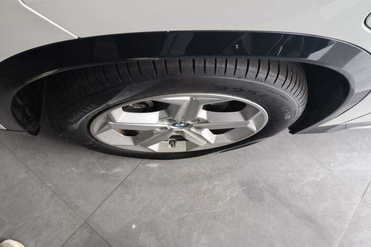 Used BMW iX1 2023 eDrive25L X Design Package Left Front Wheel Hub