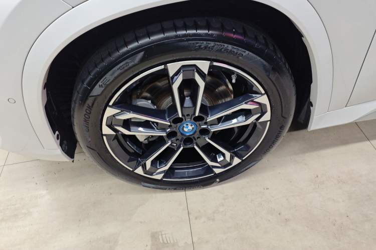 Used BMW iX1 2023 eDrive25L M Sport Package Left Front Wheel Hub