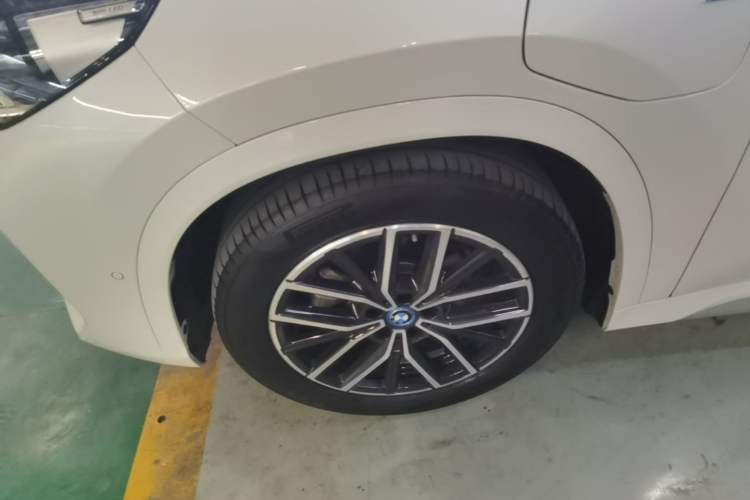 Used BMW iX1 2023 eDrive25L M Sport Package Left Front Wheel Hub