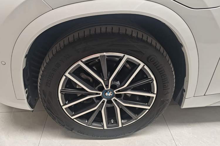 Used BMW iX1 2023 eDrive25L M Sport Package Left Front Wheel Hub