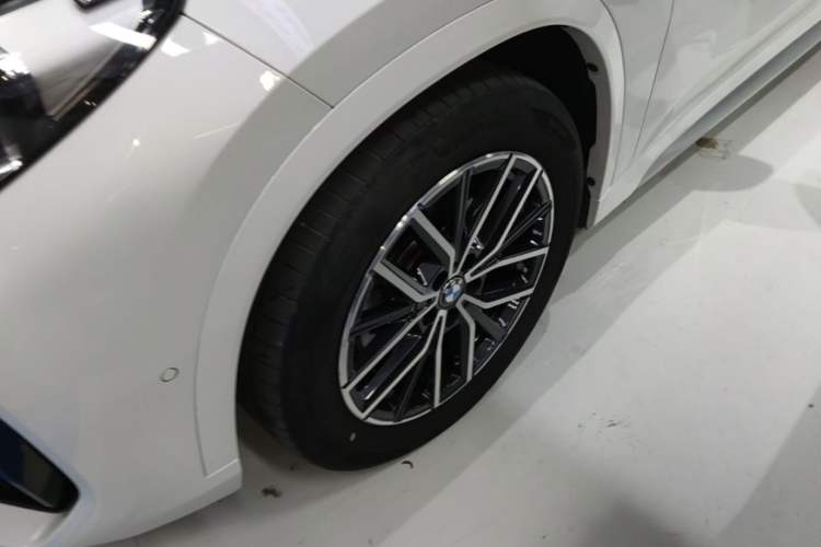 Used BMW iX1 2023 eDrive25L M Sport Package Left Front Wheel Hub