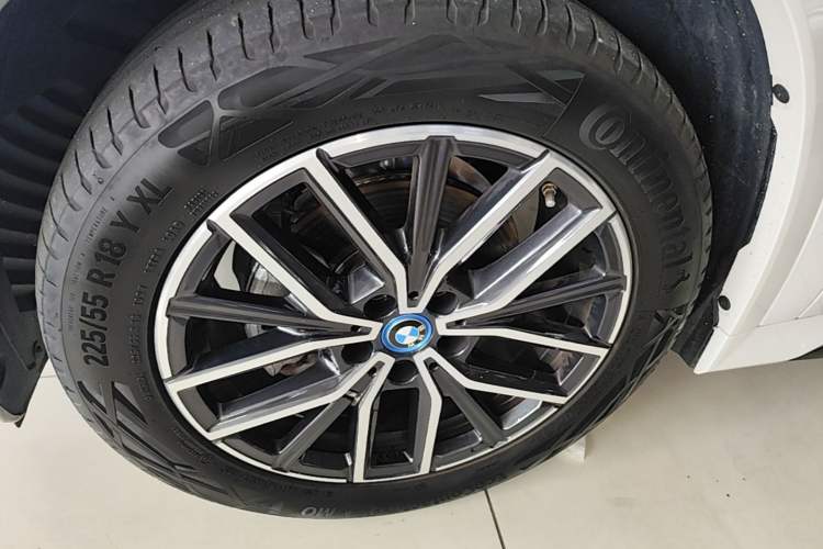 Used BMW iX1 2023 eDrive25L M Sport Package Left Front Wheel Hub