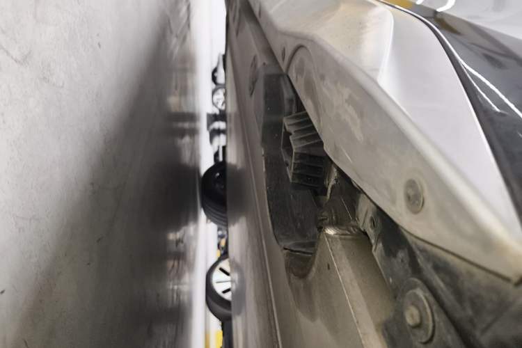 Used BMW iX1 2023 xDrive30L X Design Package Left Side Sill