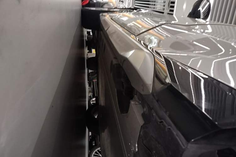 Used BMW iX1 2023 eDrive25L X Design Package Left Side Sill