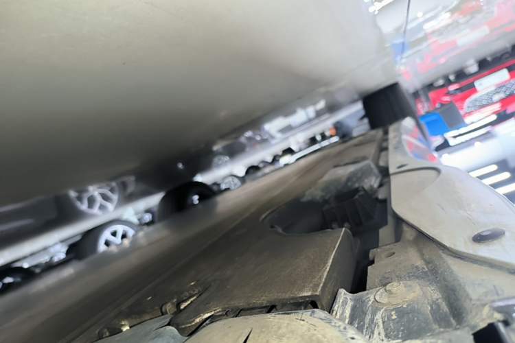 Used BMW iX1 2023 xDrive30L X Design Package Left Side Sill