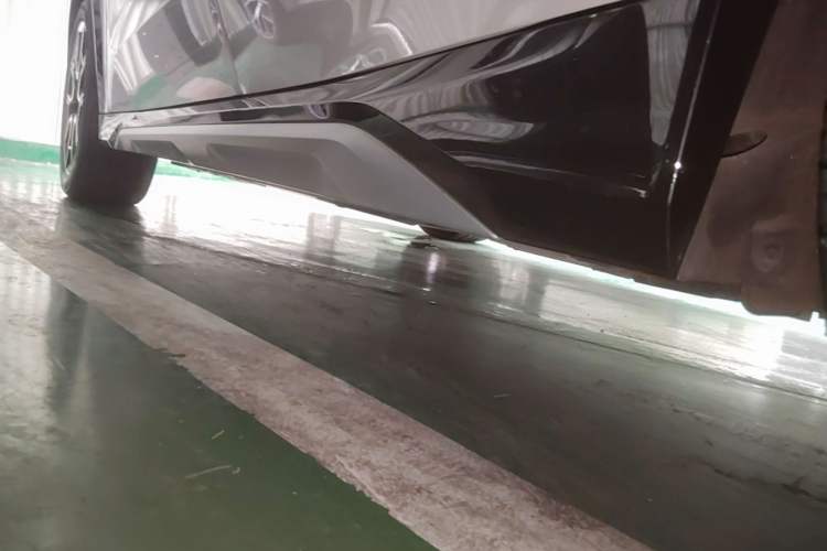 Used BMW iX1 2023 xDrive30L X Design Package Left Side Sill