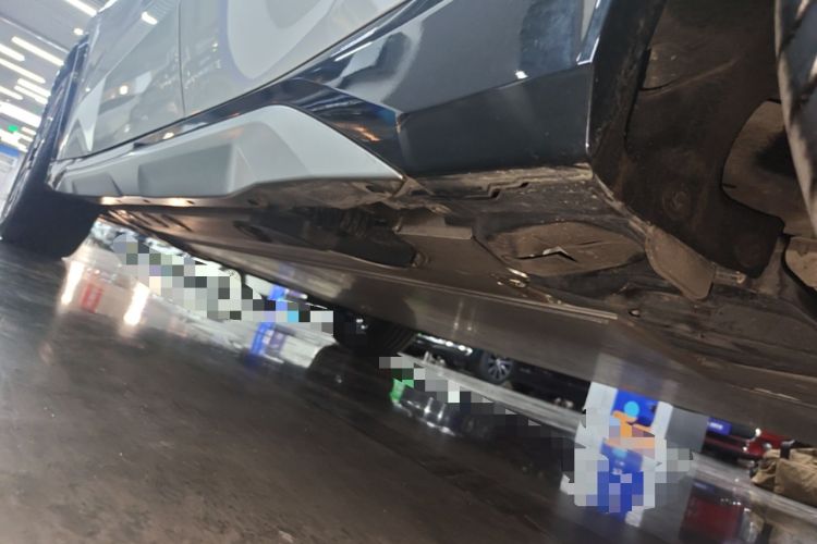 Used BMW iX1 2023 xDrive30L X Design Package Left Side Sill