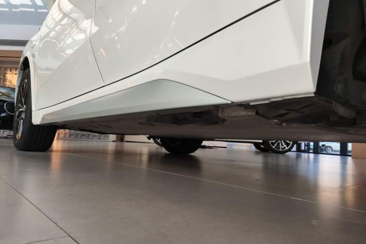 Used BMW iX1 2023 eDrive25L M Sport Package Left Side Sill