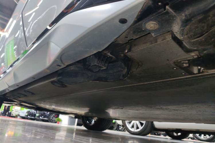 Used BMW iX1 2023 xDrive30L X Design Package Left Side Sill