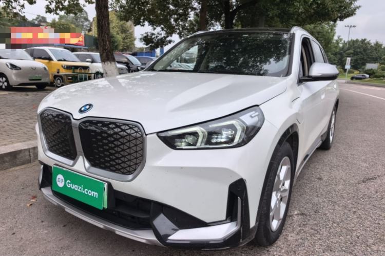 BMW iX1 2023 eDrive25L X Design Package