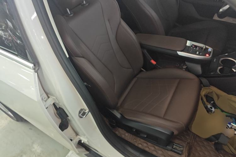Used BMW iX1 2023 eDrive25L X Design Package Right Front Seat