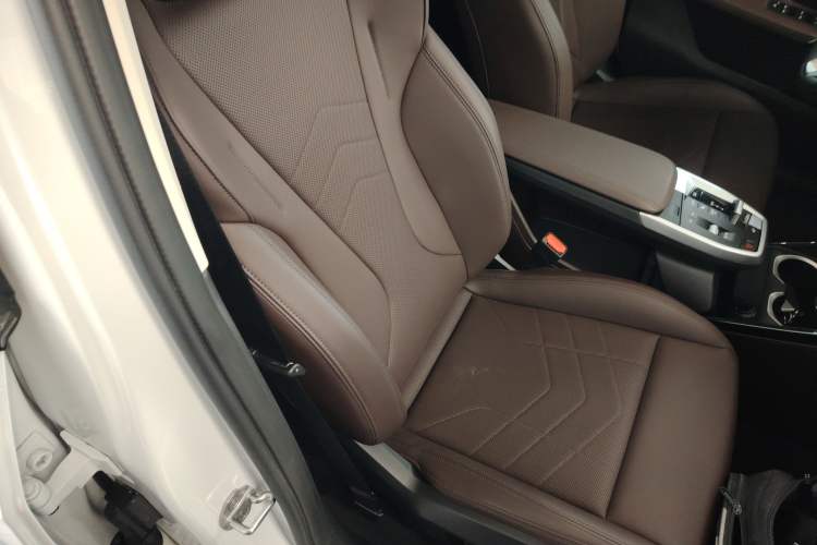 Used BMW iX1 2023 xDrive30L X Design Package Right Front Seat