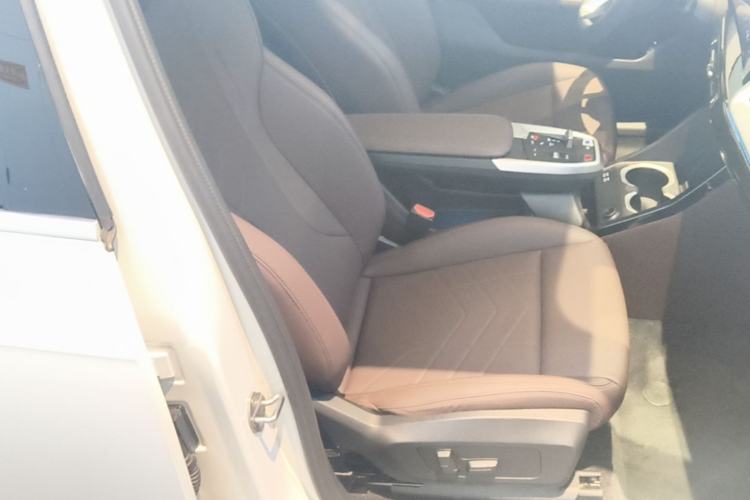 Used BMW iX1 2023 eDrive25L X Design Package Right Front Seat