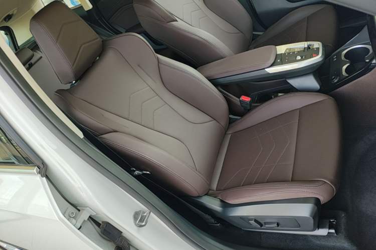 Used BMW iX1 2023 eDrive25L X Design Package Right Front Seat