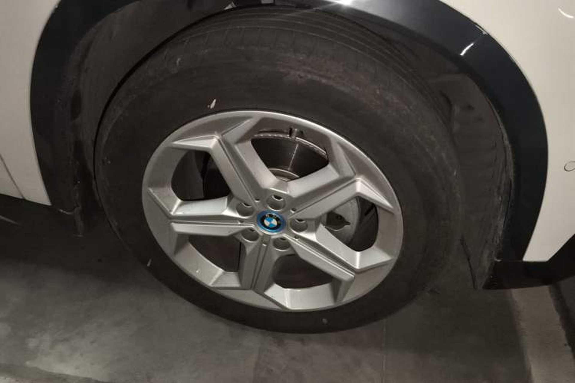 Used BMW iX1 2023 eDrive25L X Design Package Right Front Wheel Hub