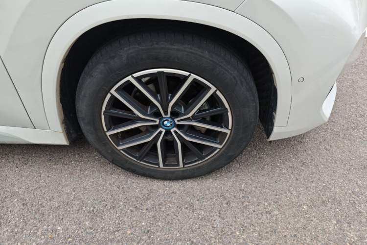 Used BMW iX1 2023 eDrive25L M Sport Package Right Front Wheel Hub