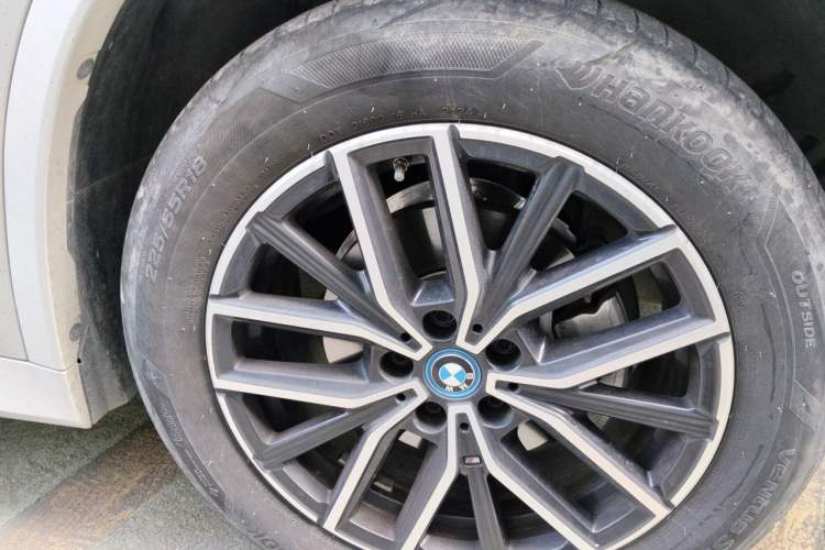 Used BMW iX1 2023 eDrive25L M Sport Package Right Front Wheel Hub