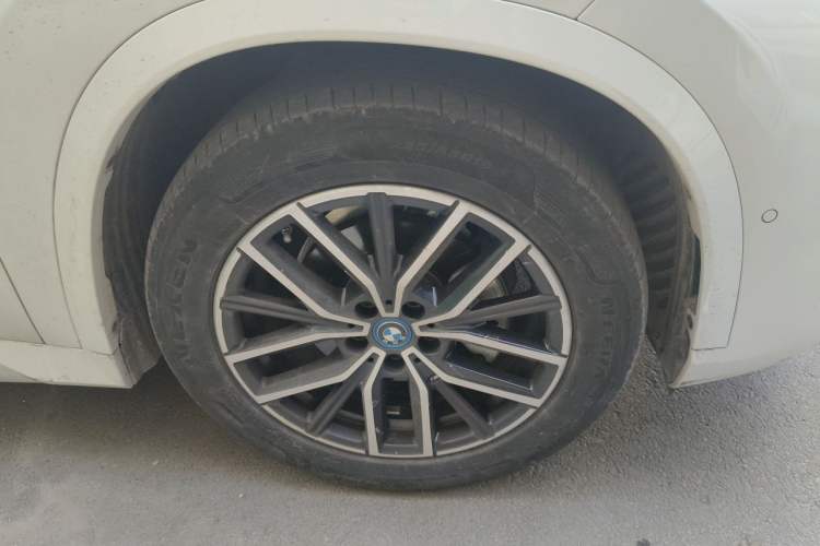 Used BMW iX1 2023 eDrive25L M Sport Package Right Front Wheel Hub
