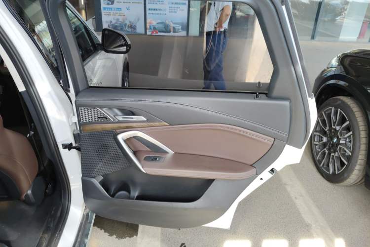 Used BMW iX1 2023 xDrive30L X Design Package Right Rear Door Interior