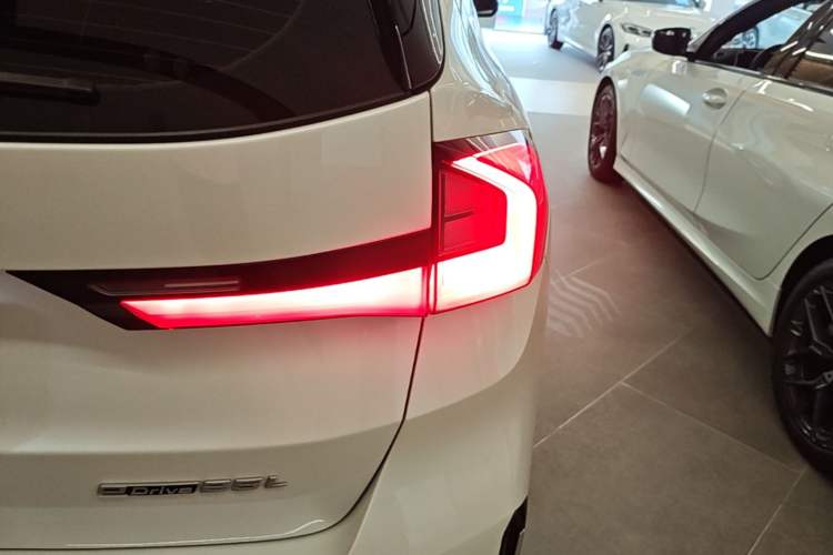 Used BMW iX1 2023 eDrive25L X Design Package Right Rear Taillight