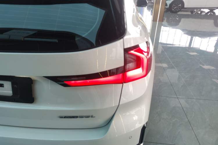 Used BMW iX1 2023 eDrive25L X Design Package Right Rear Taillight