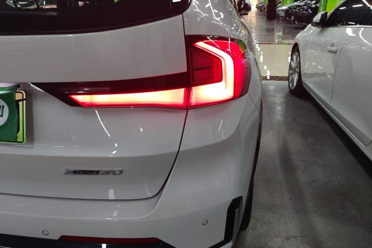 Used BMW iX1 2023 xDrive30L X Design Package Right Rear Taillight