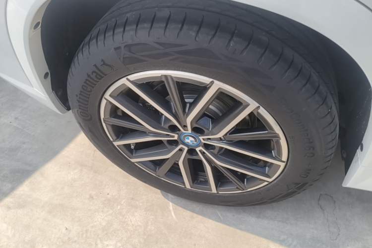 Used BMW iX1 2023 eDrive25L M Sport Package Right Rear Wheel Hub