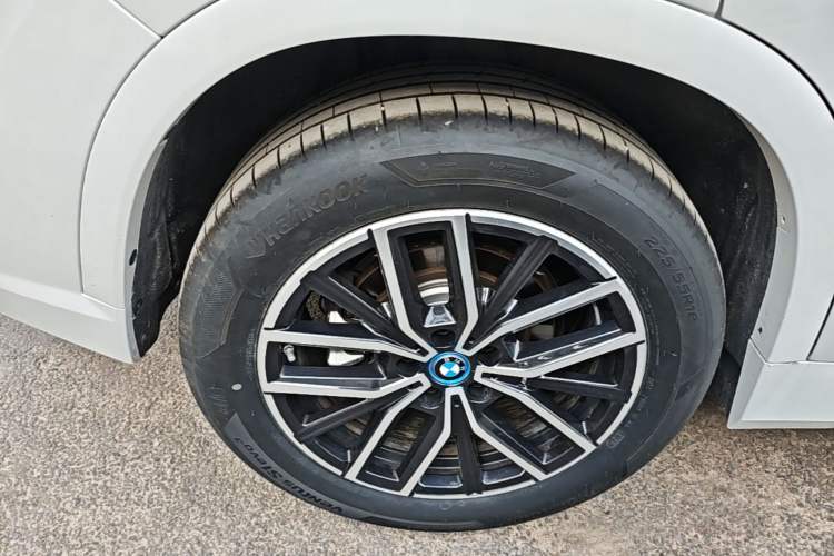 Used BMW iX1 2023 eDrive25L M Sport Package Right Rear Wheel Hub