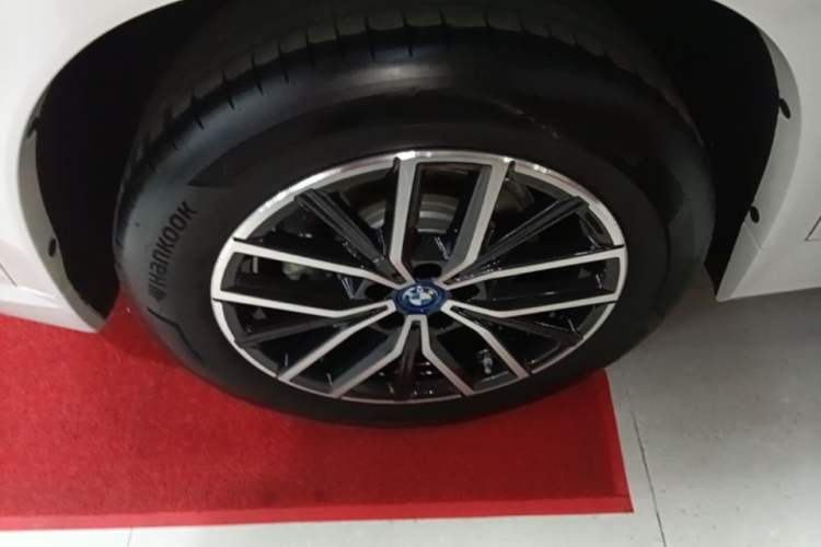 Used BMW iX1 2023 eDrive25L M Sport Package Right Rear Wheel Hub