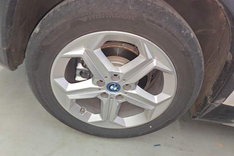 Used BMW iX1 2023 eDrive25L X Design Package Right Rear Wheel Hub