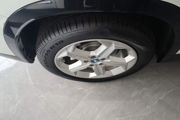 Used BMW iX1 2023 eDrive25L X Design Package Right Rear Wheel Hub