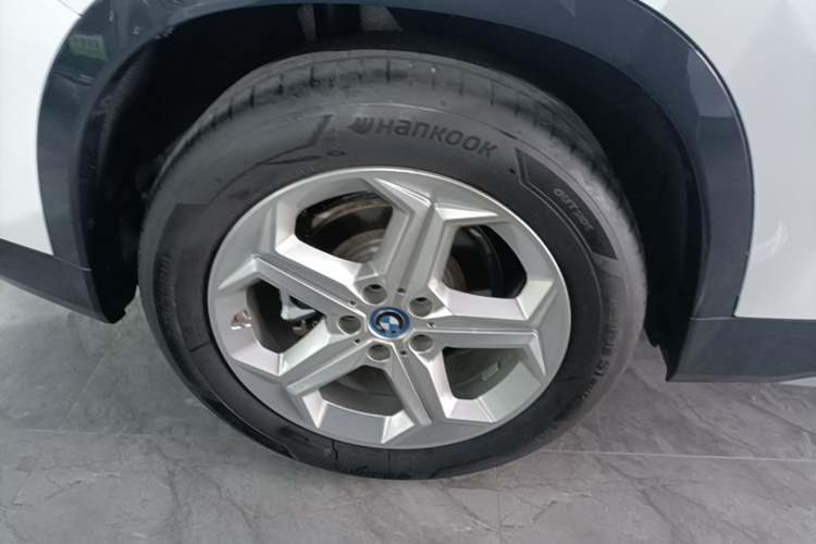 Used BMW iX1 2023 eDrive25L X Design Package Right Rear Wheel Hub