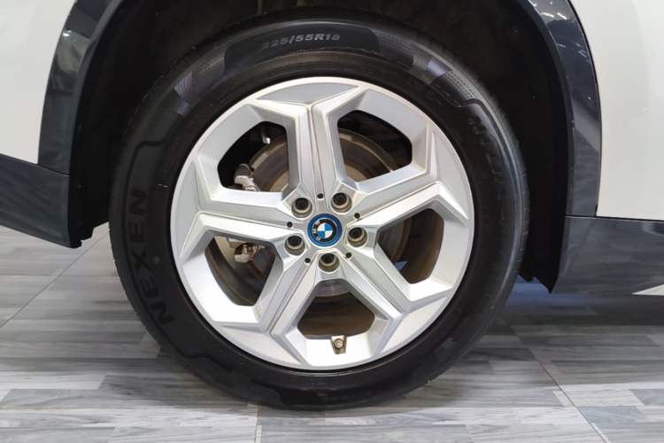 Used BMW iX1 2023 eDrive25L X Design Package Right Rear Wheel Hub