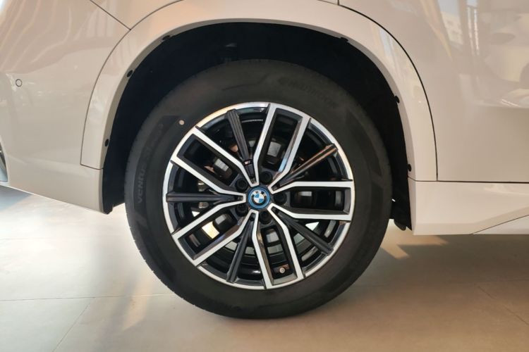 Used BMW iX1 2023 eDrive25L M Sport Package Right Rear Wheel Hub