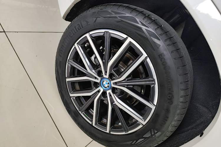 Used BMW iX1 2023 eDrive25L M Sport Package Right Rear Wheel Hub