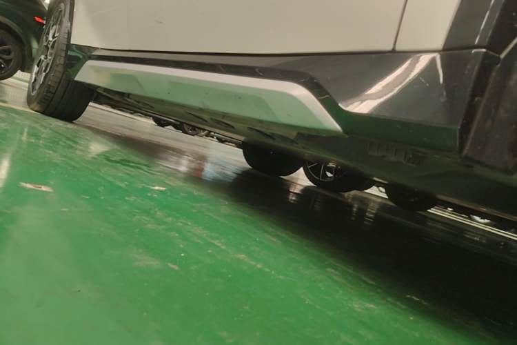 Used BMW iX1 2023 xDrive30L X Design Package Right Side Sill