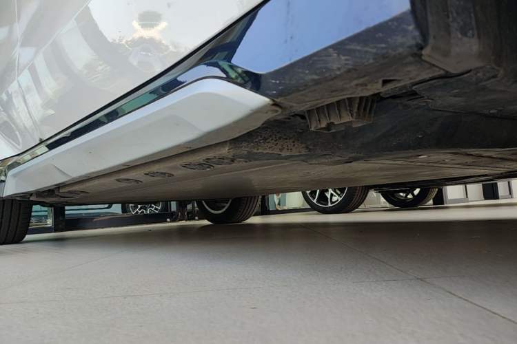 Used BMW iX1 2023 eDrive25L X Design Package Right Side Sill