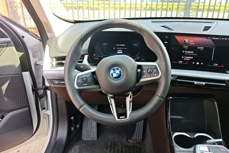 Used BMW iX1 2023 eDrive25L M Sport Package Steering Wheel