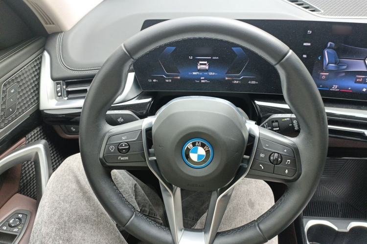 Used BMW iX1 2023 eDrive25L M Sport Package Steering Wheel