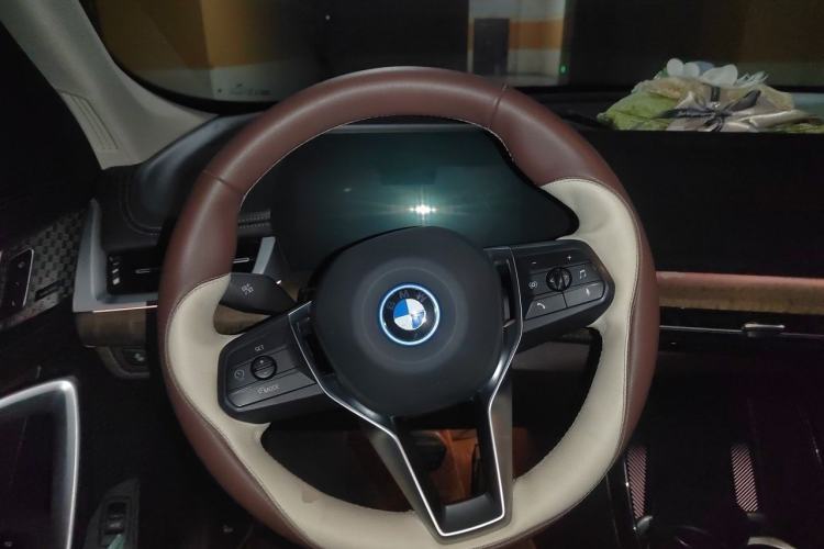 Used BMW iX1 2023 xDrive30L X Design Package Steering Wheel