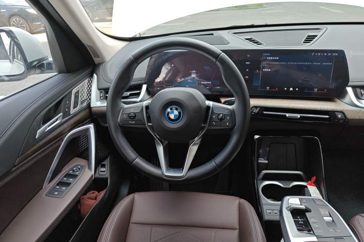 Used BMW iX1 2023 xDrive30L X Design Package Steering Wheel