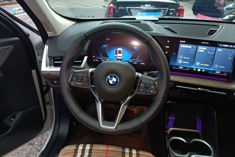 Used BMW iX1 2023 eDrive25L X Design Package Steering Wheel