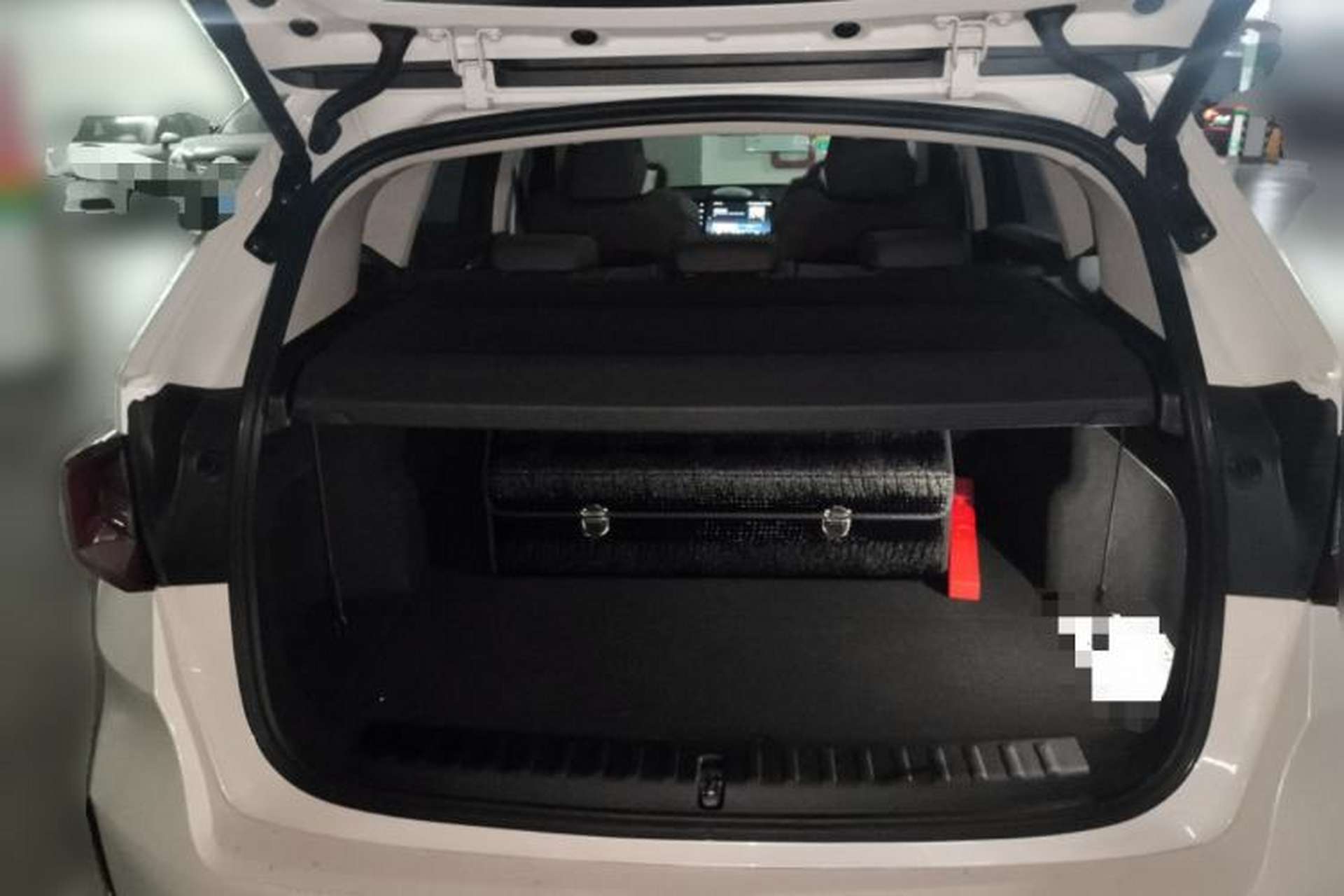 Used BMW iX1 2023 eDrive25L X Design Package Trunk