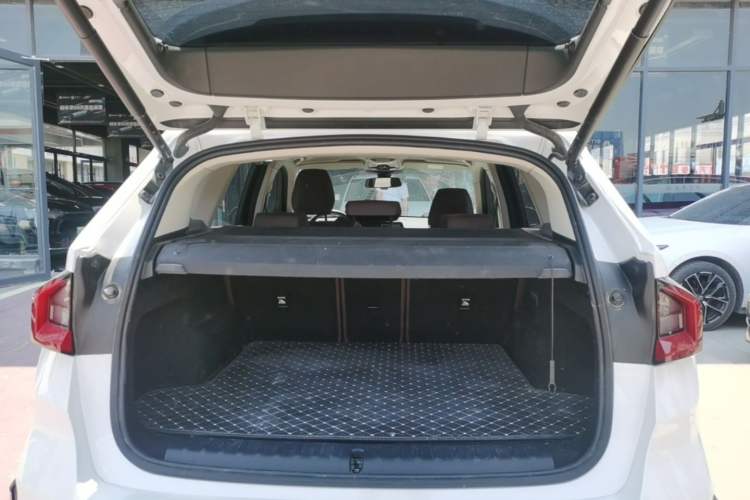 Used BMW iX1 2023 eDrive25L X Design Package Trunk