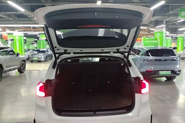 Used BMW iX1 2023 eDrive25L X Design Package Trunk