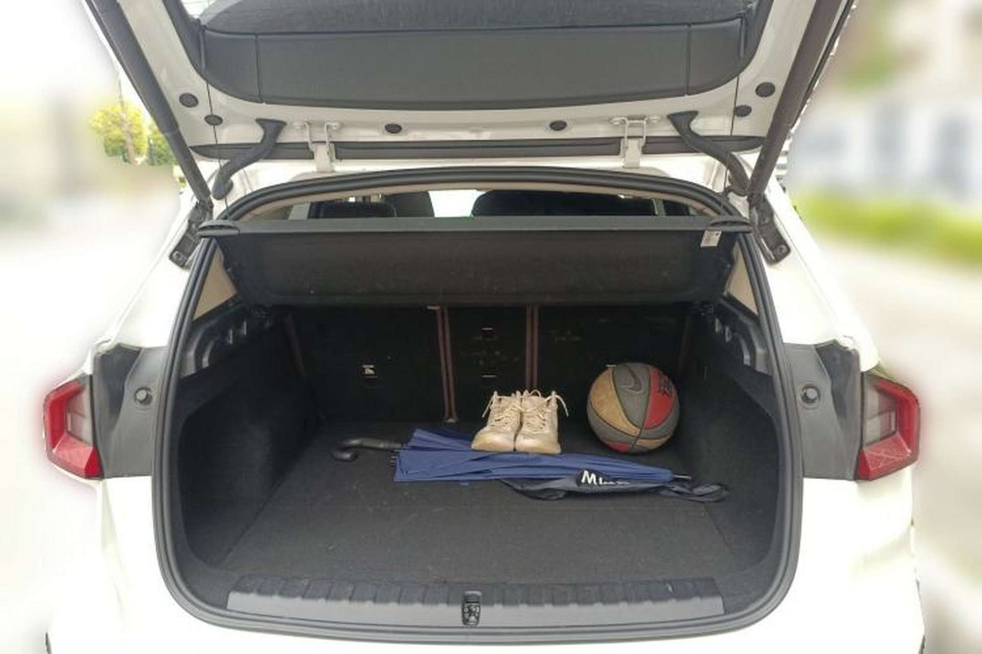 Used BMW iX1 2023 xDrive30L X Design Package Trunk